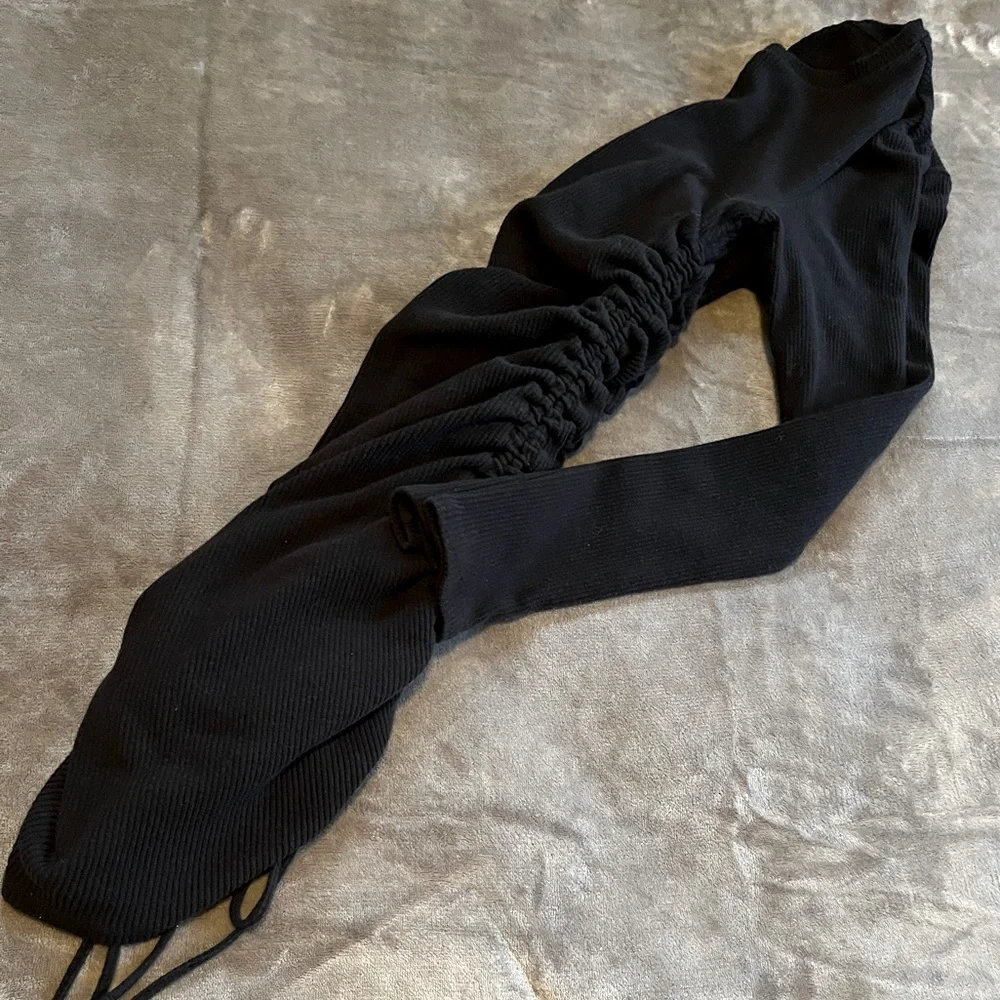 Drawstring Ruched side solid form fitted dress - Picture 3 of 6